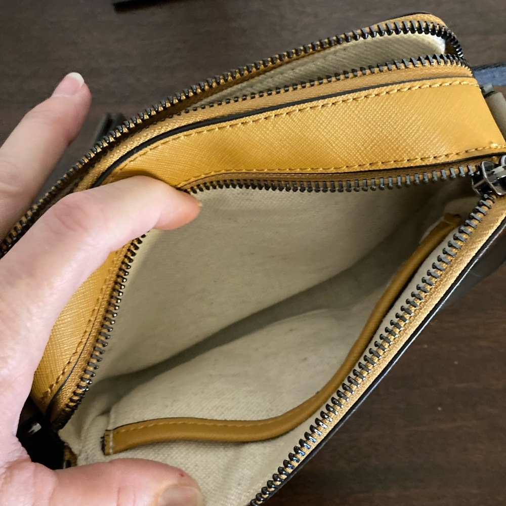 Botkier belt bag with adjustable strap - Picture 7 of 9